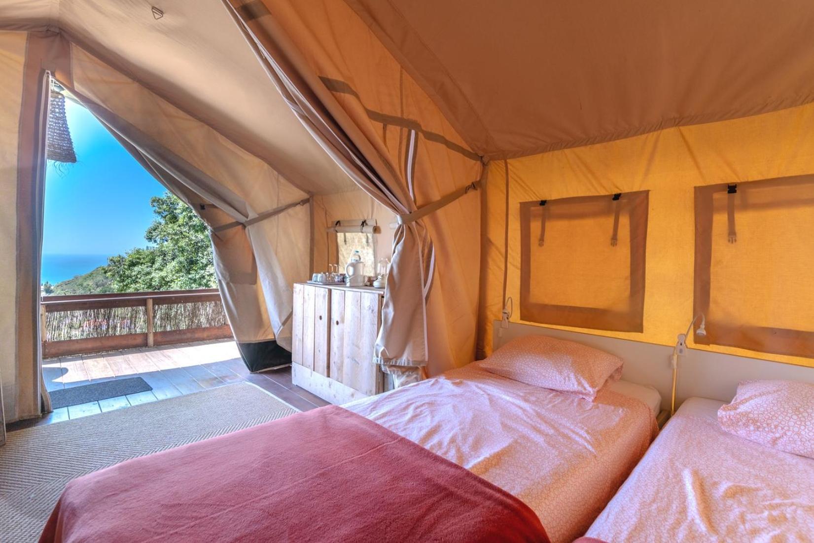 Campo Agave Luxury Tents Sayalonga Ruang foto